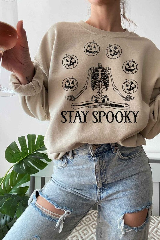 SPOOKY HALLOWEEN GRAPHIC PLUS SIZE SWEATSHIRT